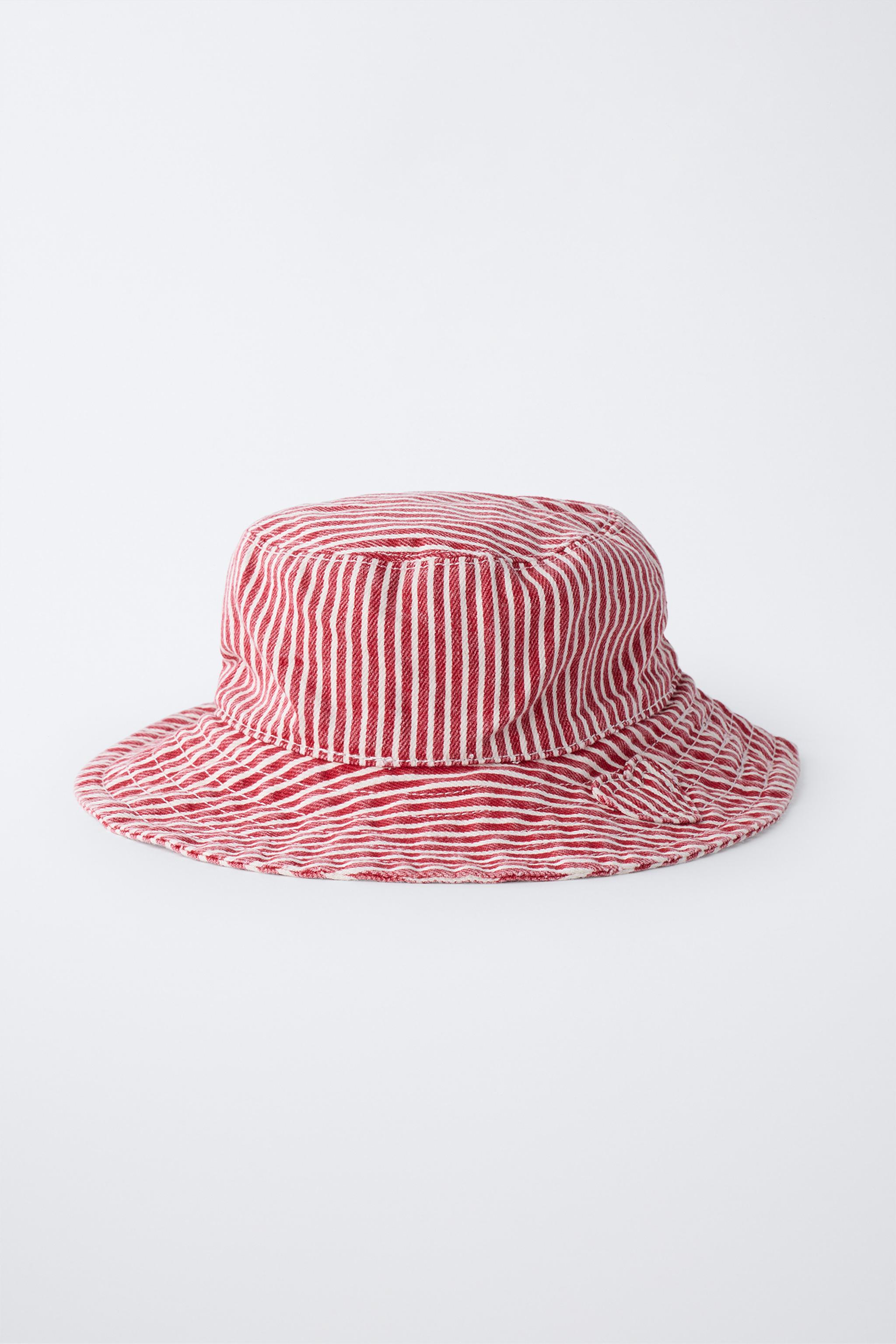 STRIPED BUCKET HAT WITH HEART PATCH